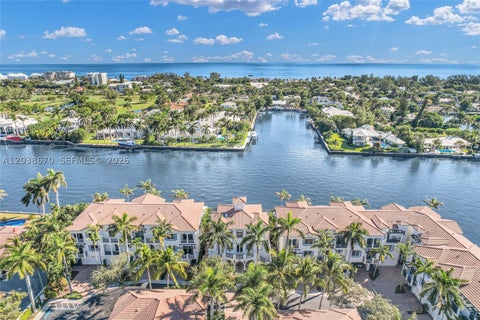 Photo of 3127 Waterside Cir, Boynton Beach, FL 33435 (MLS # A12038670)