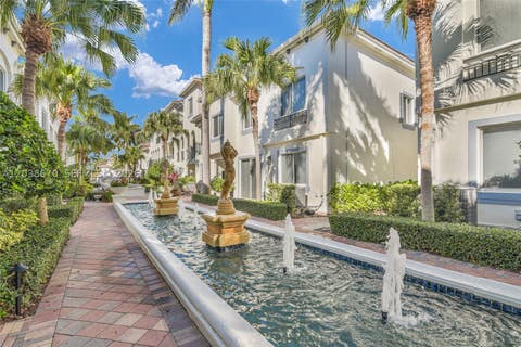 Tiny photo for 3127 Waterside Cir, Boynton Beach, FL 33435 (MLS # A12038670)