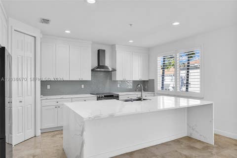 Tiny photo for 3127 Waterside Cir, Boynton Beach, FL 33435 (MLS # A12038670)