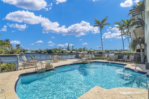 Tiny photo for 3127 Waterside Cir, Boynton Beach, FL 33435 (MLS # A12038670)