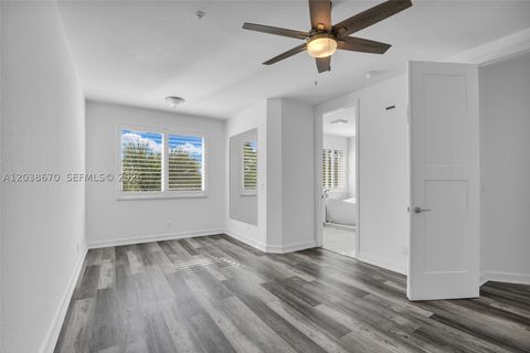 Tiny photo for 3127 Waterside Cir, Boynton Beach, FL 33435 (MLS # A12038670)