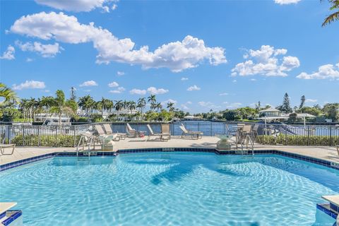 Tiny photo for 3127 Waterside Cir, Boynton Beach, FL 33435 (MLS # A12038670)