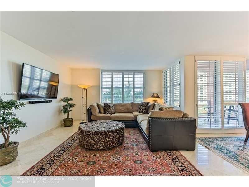 2100 N Ocean Blvd 5B
