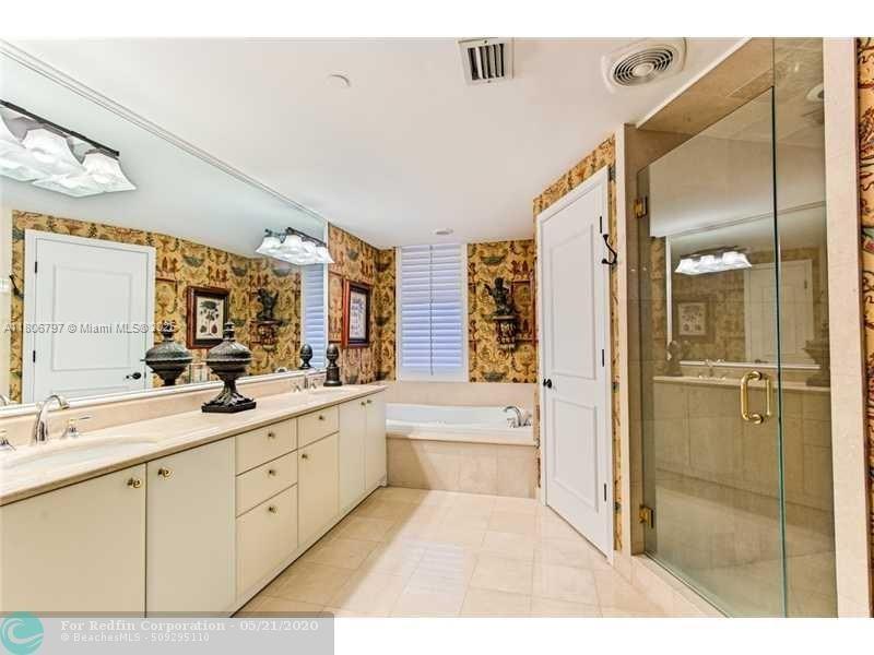 PALMS TOWER ONE CONDO - Residential