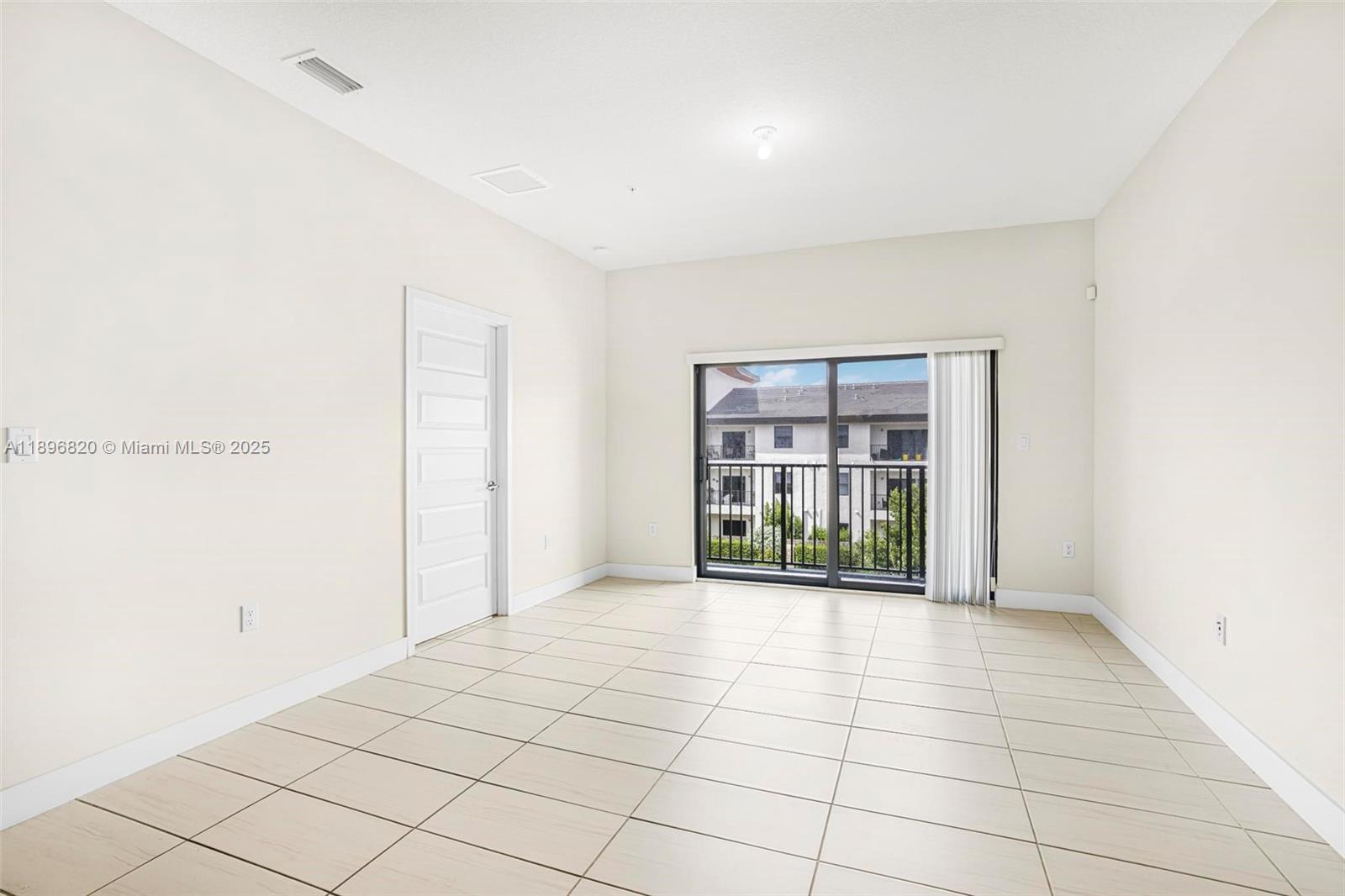 Apex at Park Central - Residential