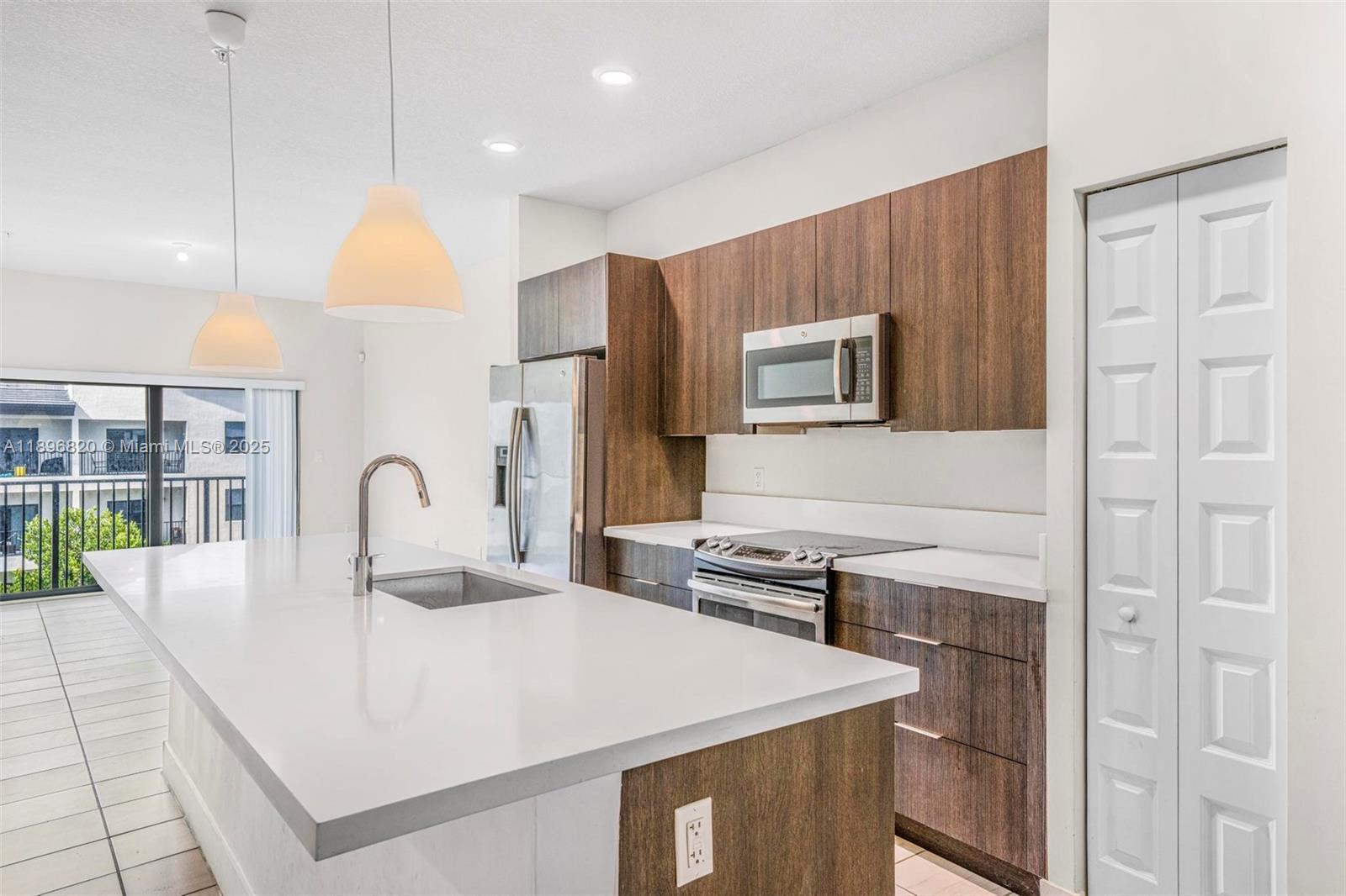 Apex at Park Central - Residential