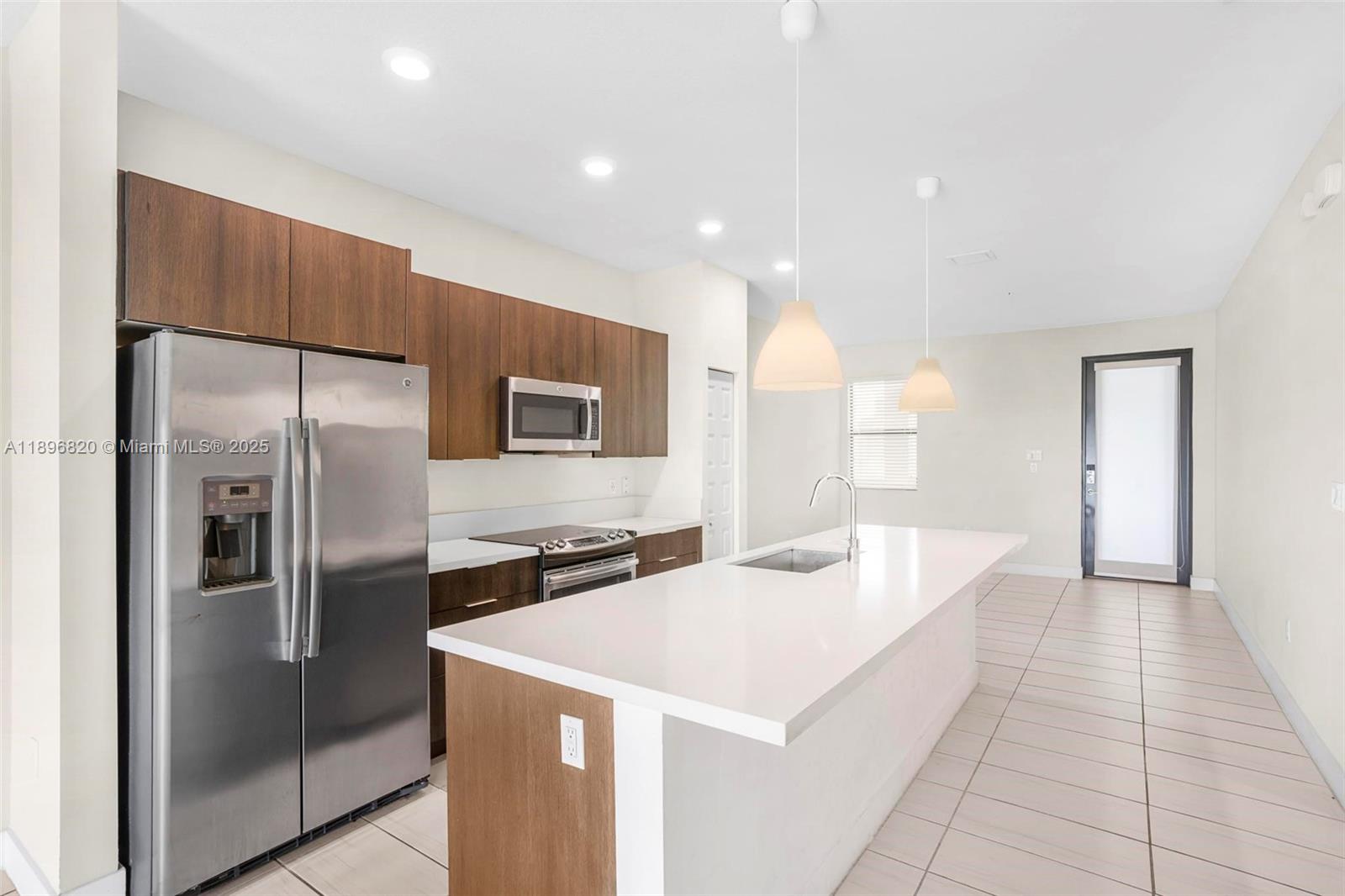 Apex at Park Central - Residential
