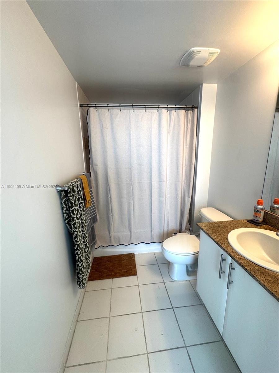 TERRAZAS RIVERPARK VILLAG - Residential