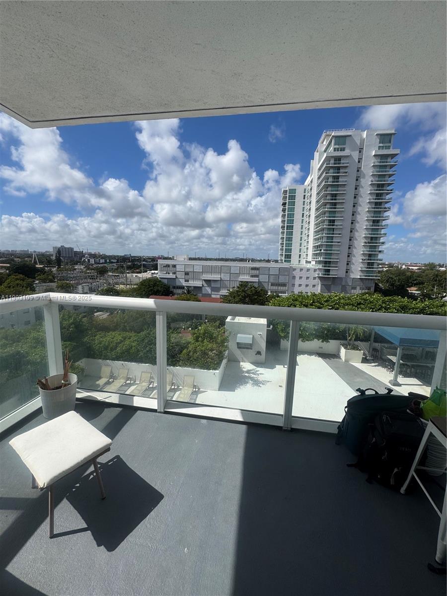 1871 NW S River Dr 903