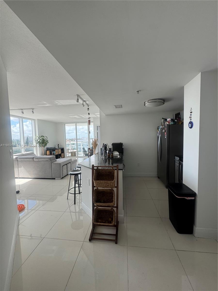 TERRAZAS RIVERPARK VILLAG - Residential