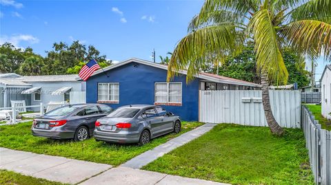 2223 Liberty St Hollywood FL 33020