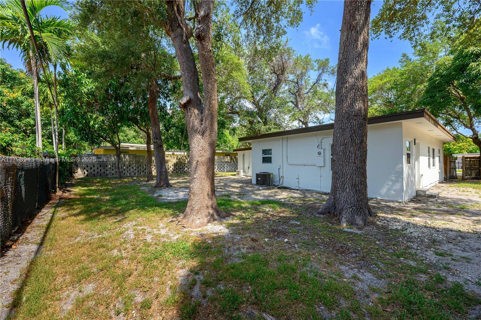 PLEASANT VILLAGE - Residential