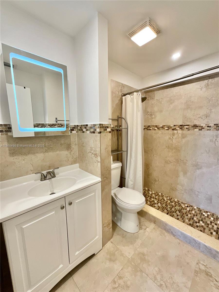 LA CANADIENNE CONDO - Residential