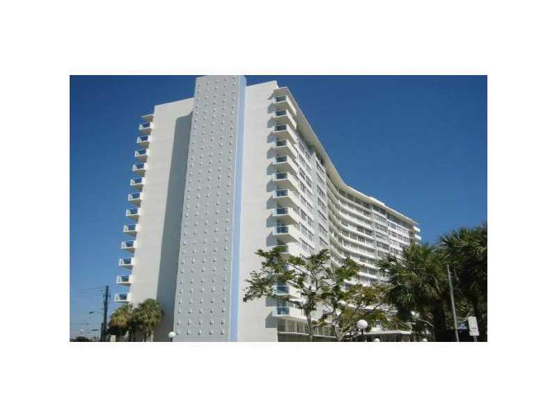 BRIGHT AND SPACIOUS 2 BEDROOMS / 2 FULL BATH, LAMINATED AND CERAMIC FLOORS. 4 BLOCKS FROM THE BEACH AND WALKING DISTANCE TO FINE RESTAURANTS. BALCONY OVERLOOKS OCEAN AND CANAL VIEWS. BUILDING JUST REDONE WITH 40 YEAR CERTIFICATION , NEW ELEVATORS, NEW C ARPET, NEW LOBBY NO PETS. NO SHORT TIME RENTALS AND 2 PARKING SPOTS.