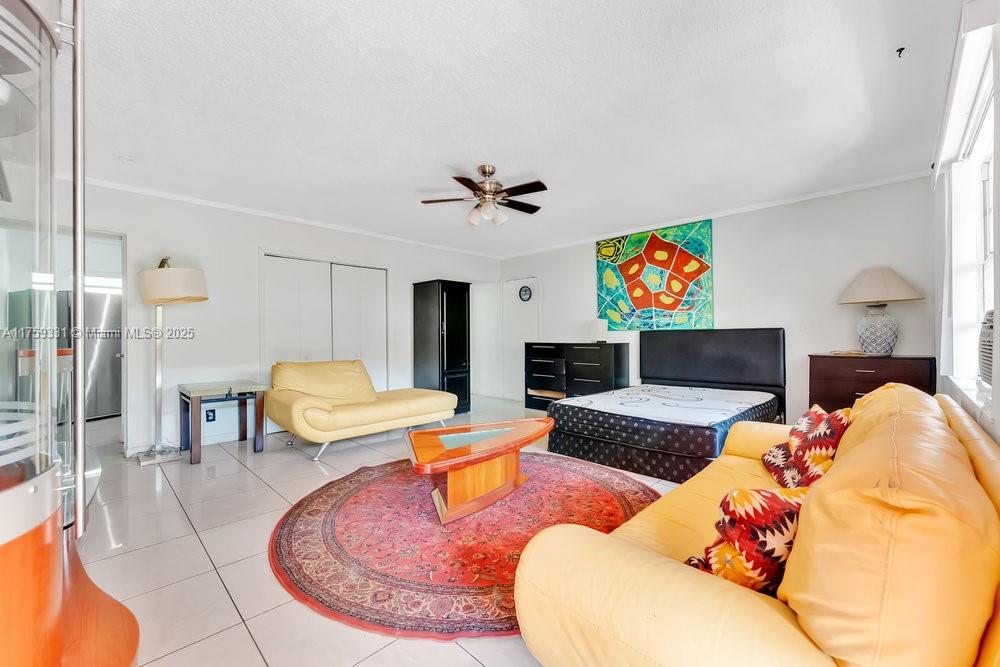 HALLANDALE PARK NO 3 - Residential Income