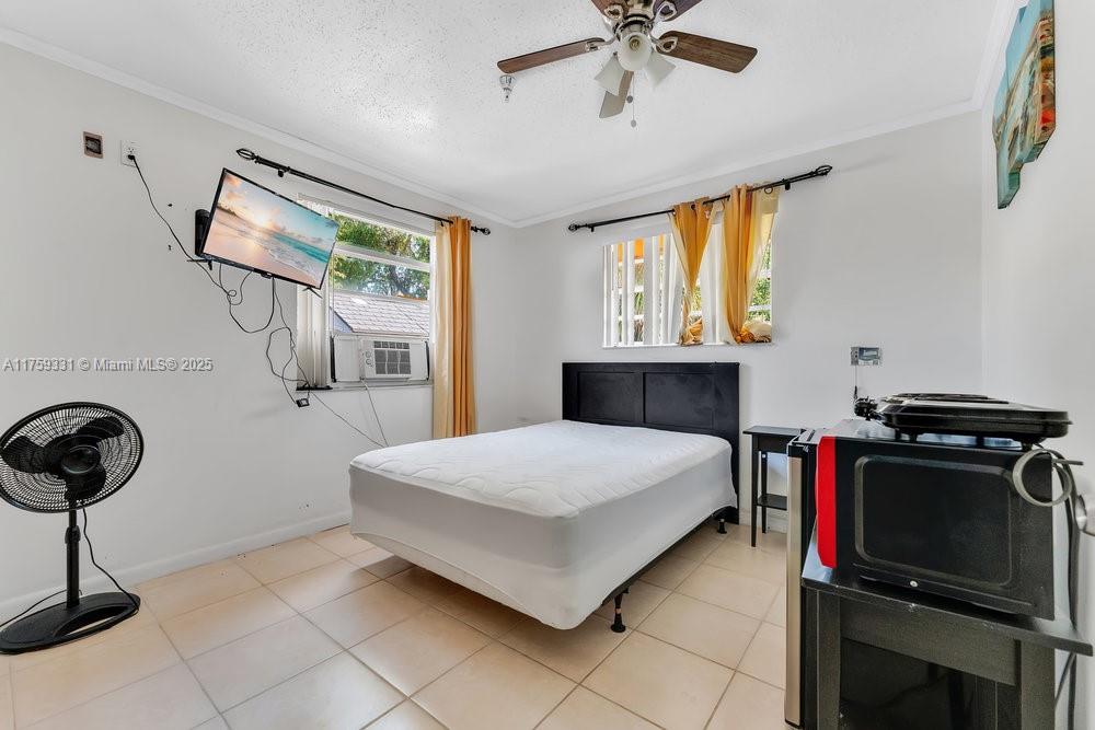 HALLANDALE PARK NO 3 - Residential Income