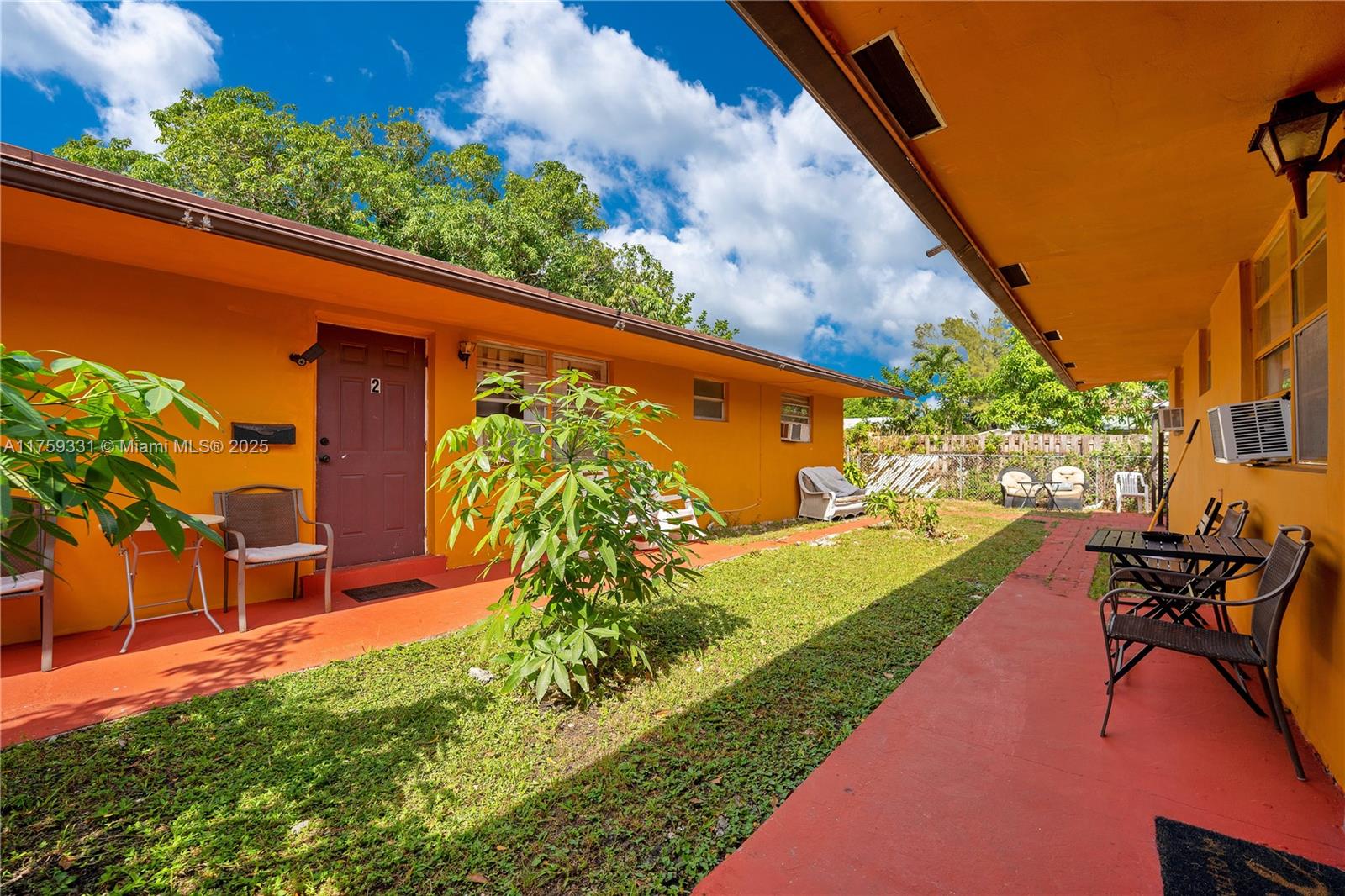 HALLANDALE PARK NO 3 - Residential Income