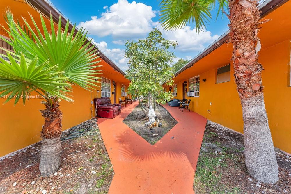 HALLANDALE PARK NO 3 - Residential Income