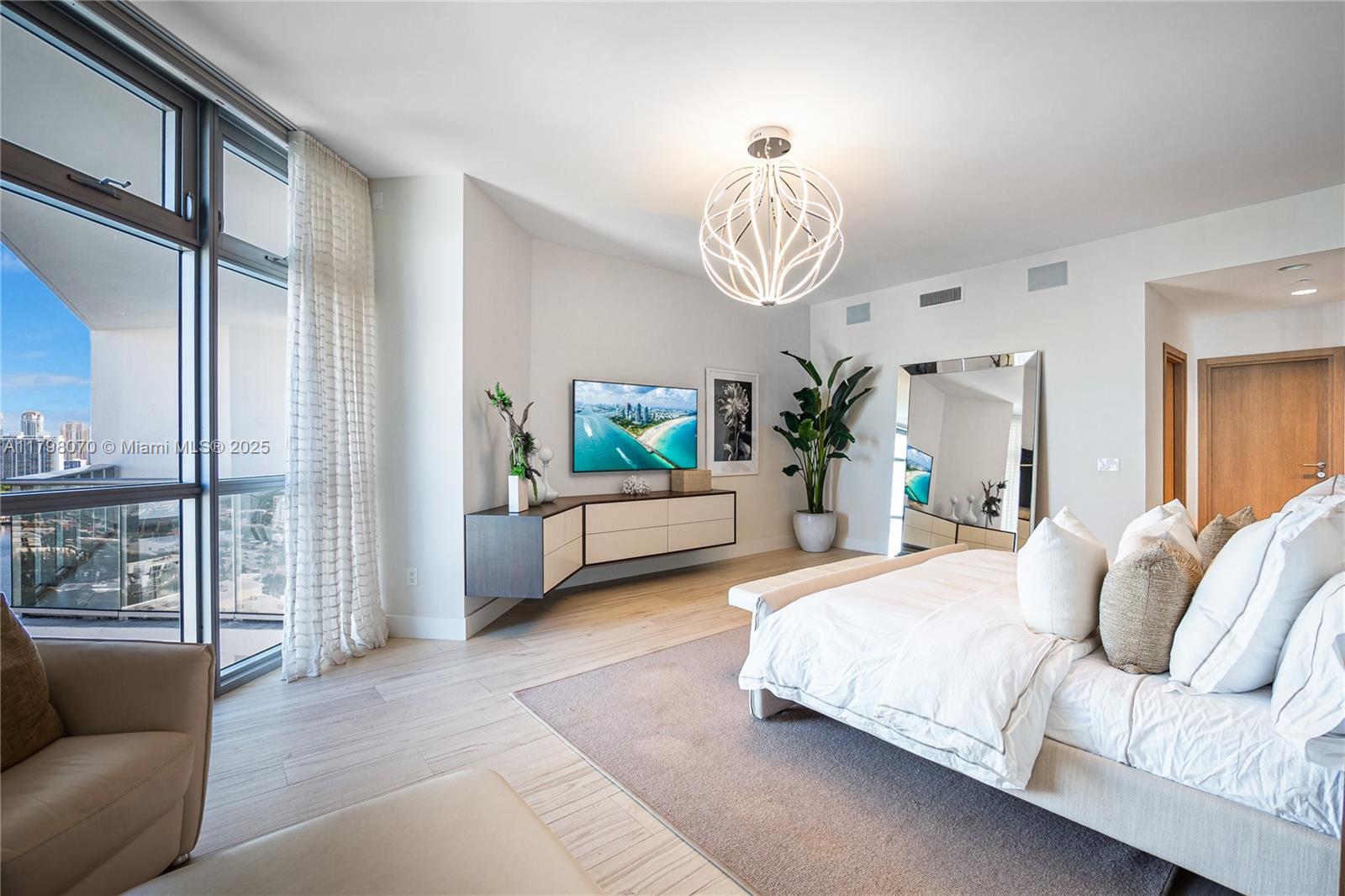 MARINA PALMS RESIDENCES N - Residential Lease