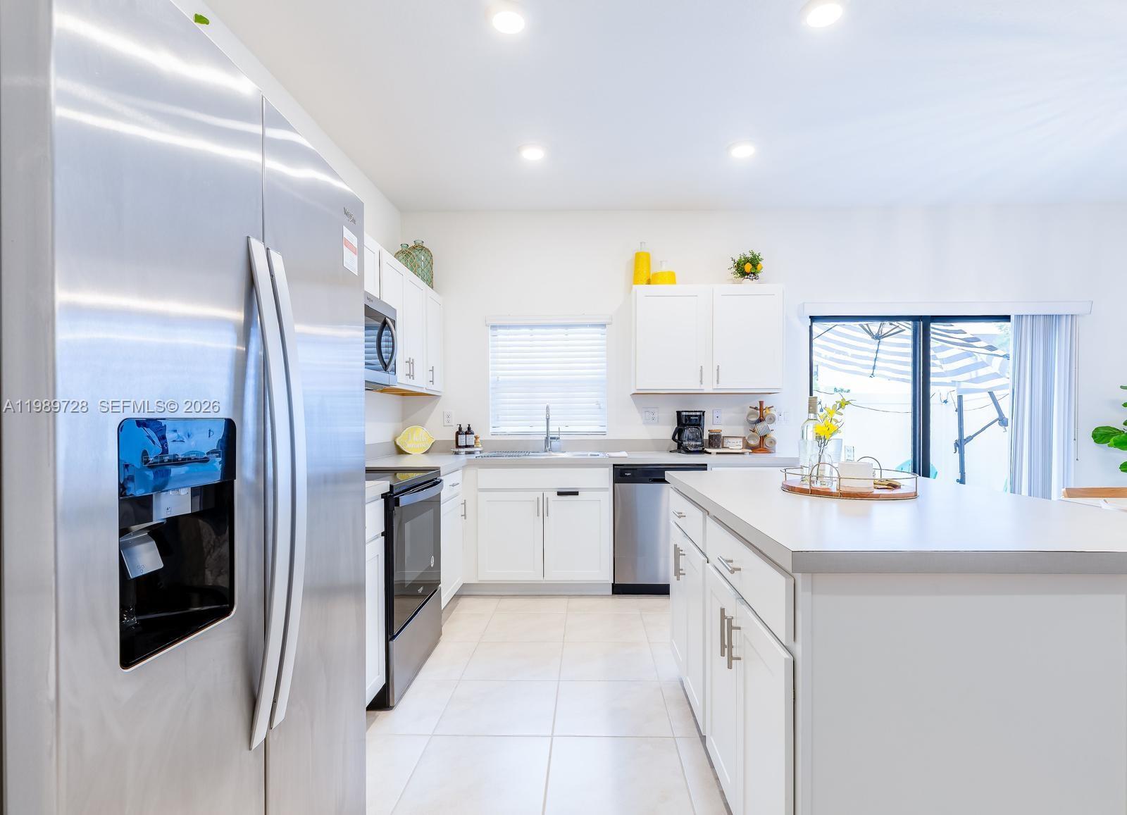 REGAL PALM SUBDIVISION - Residential Lease