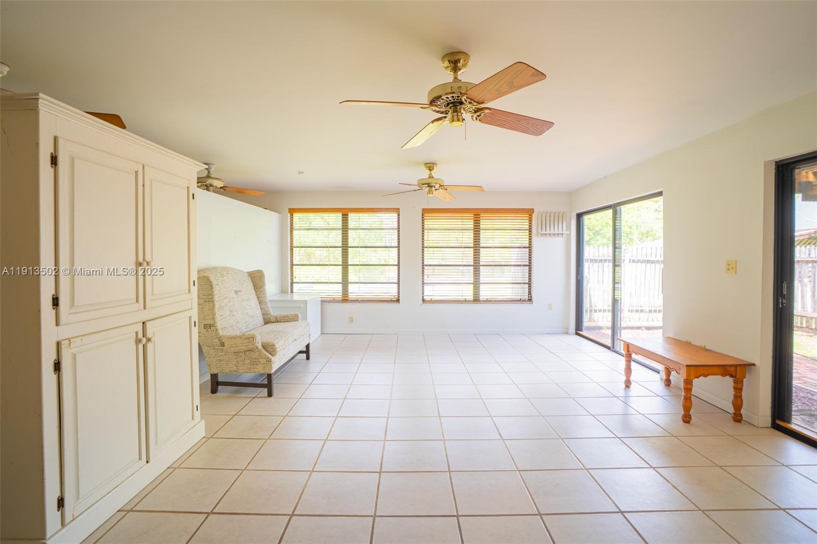 LUDLUM PLAZA - Residential