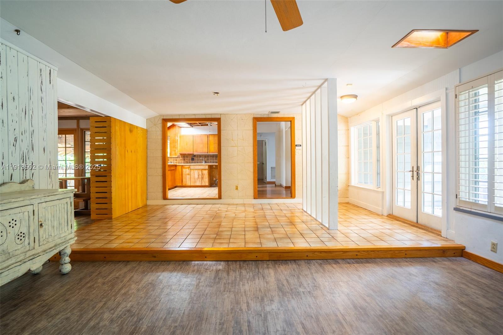 LUDLUM PLAZA - Residential