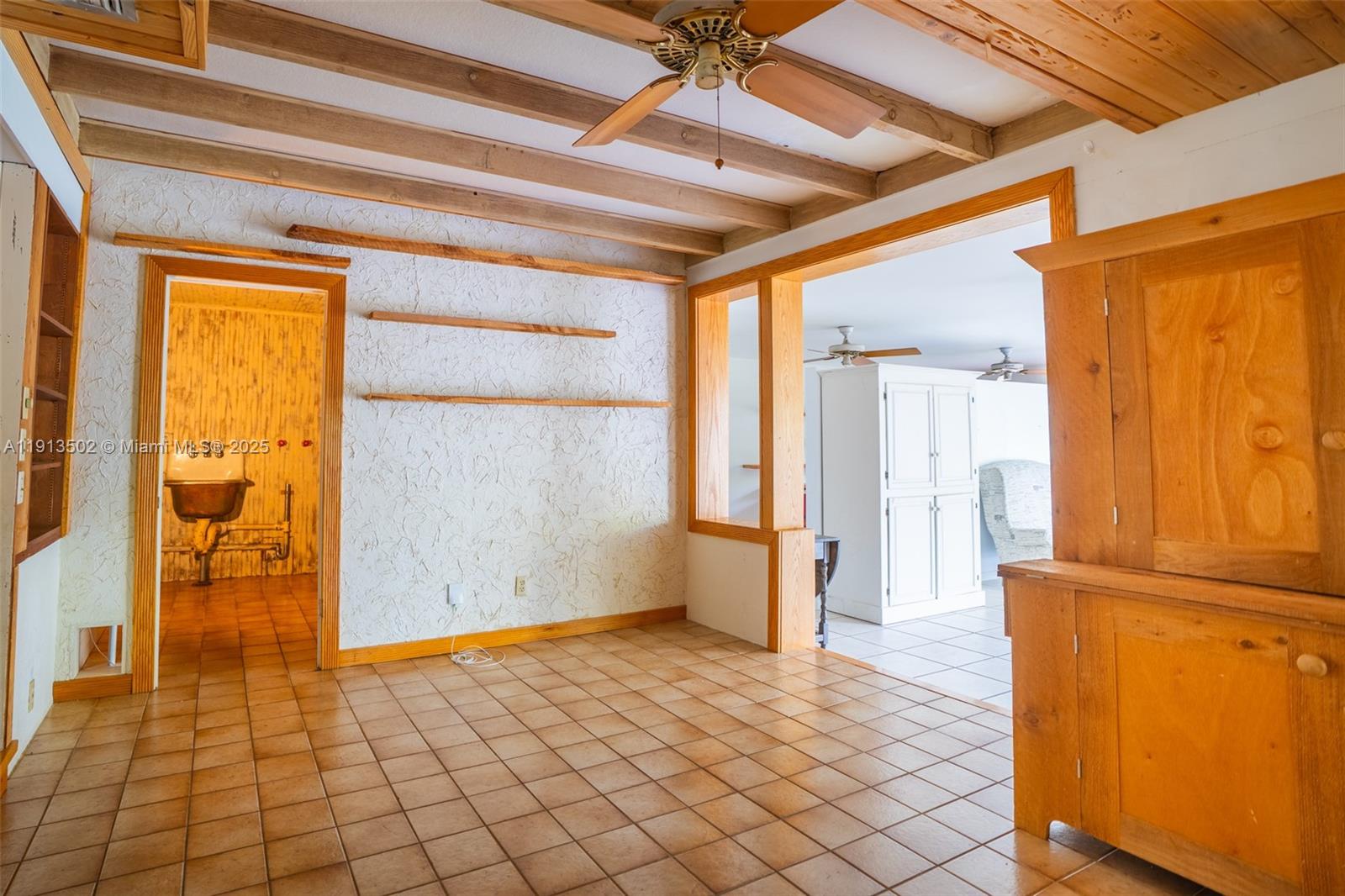 LUDLUM PLAZA - Residential