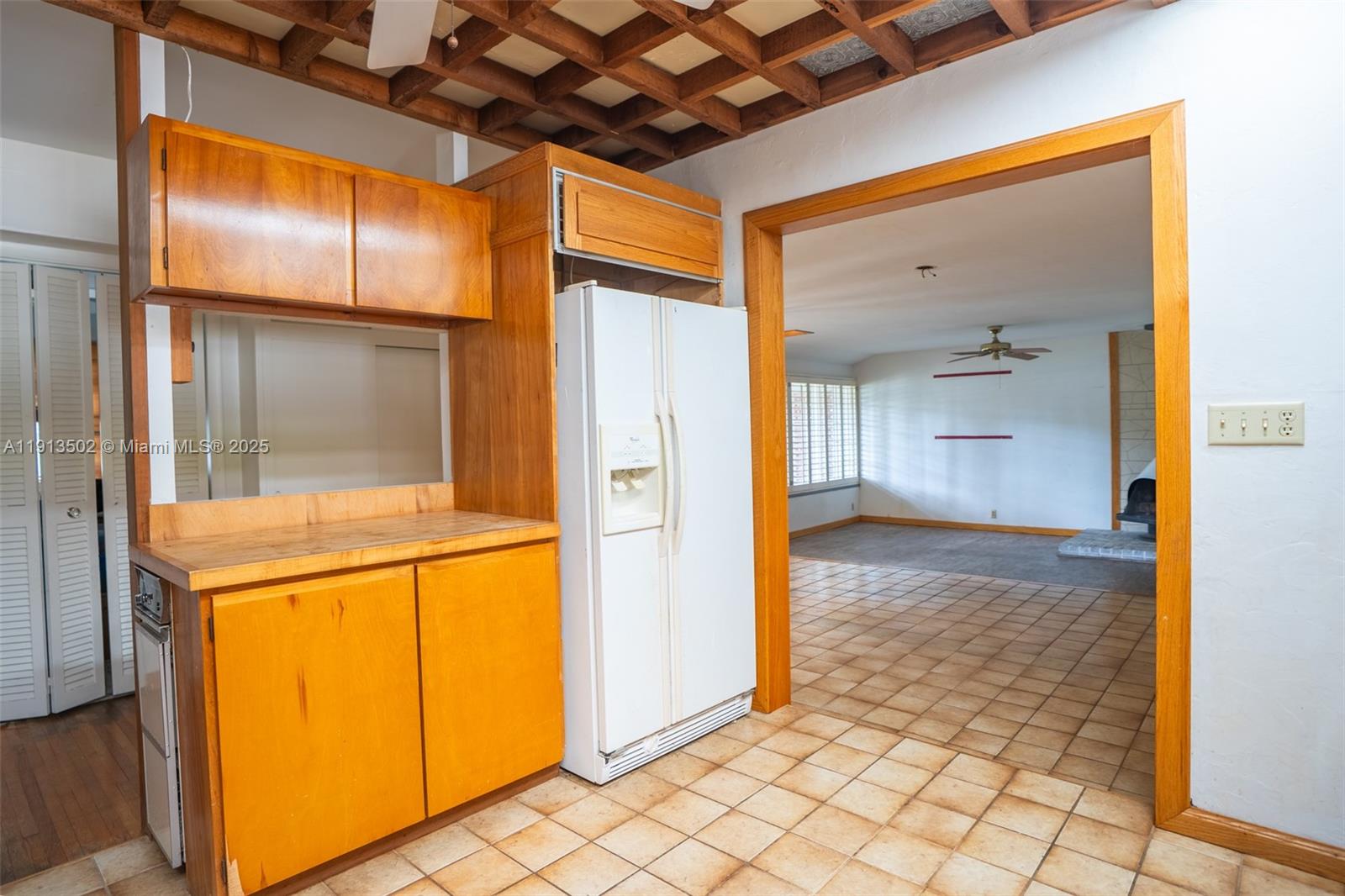 LUDLUM PLAZA - Residential