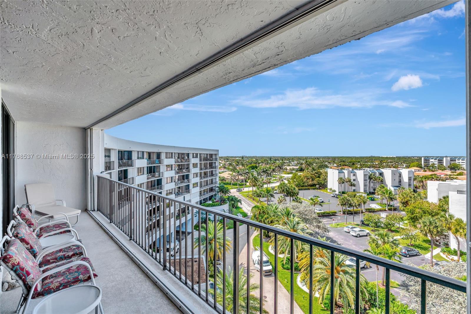 OCEANCREST CONDO APTS - Residential Lease