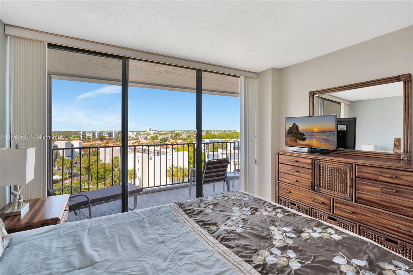 OCEANCREST CONDO APTS - Residential Lease