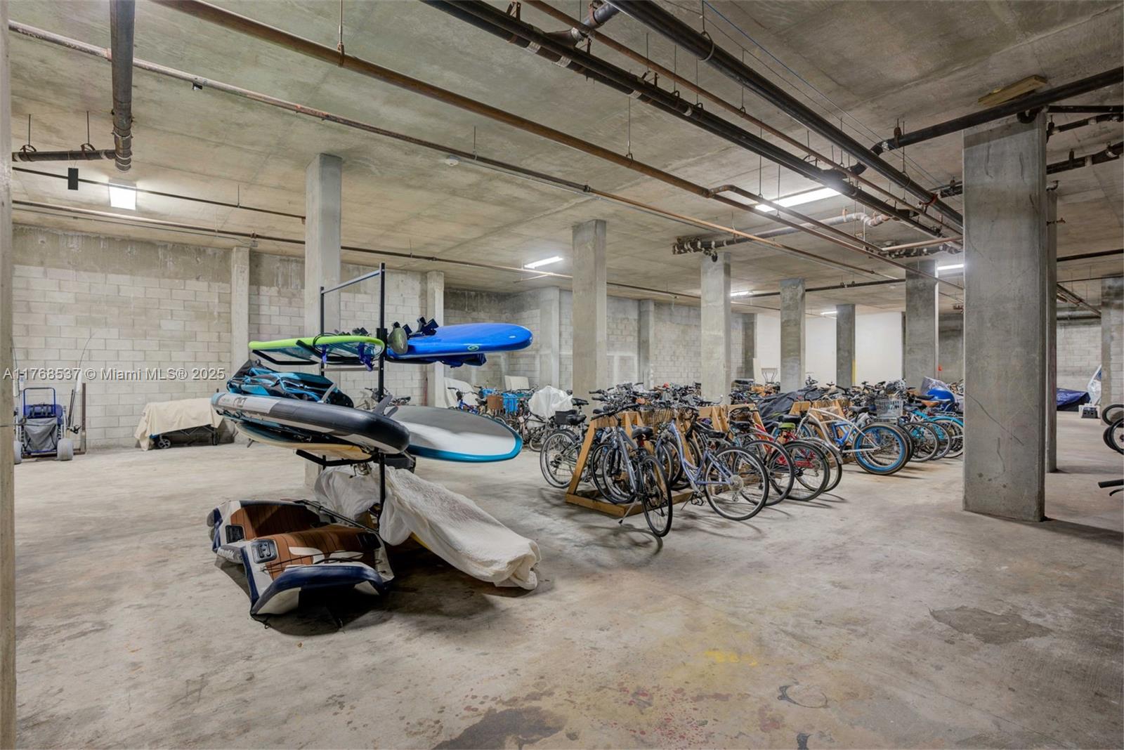 OCEANCREST CONDO APTS - Residential Lease