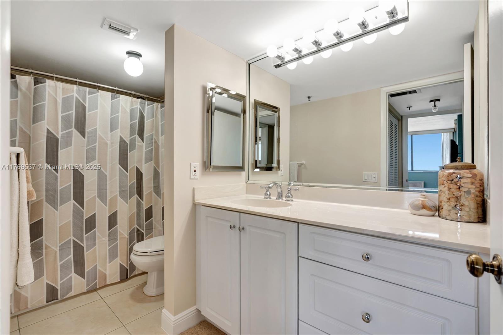 OCEANCREST CONDO APTS - Residential Lease