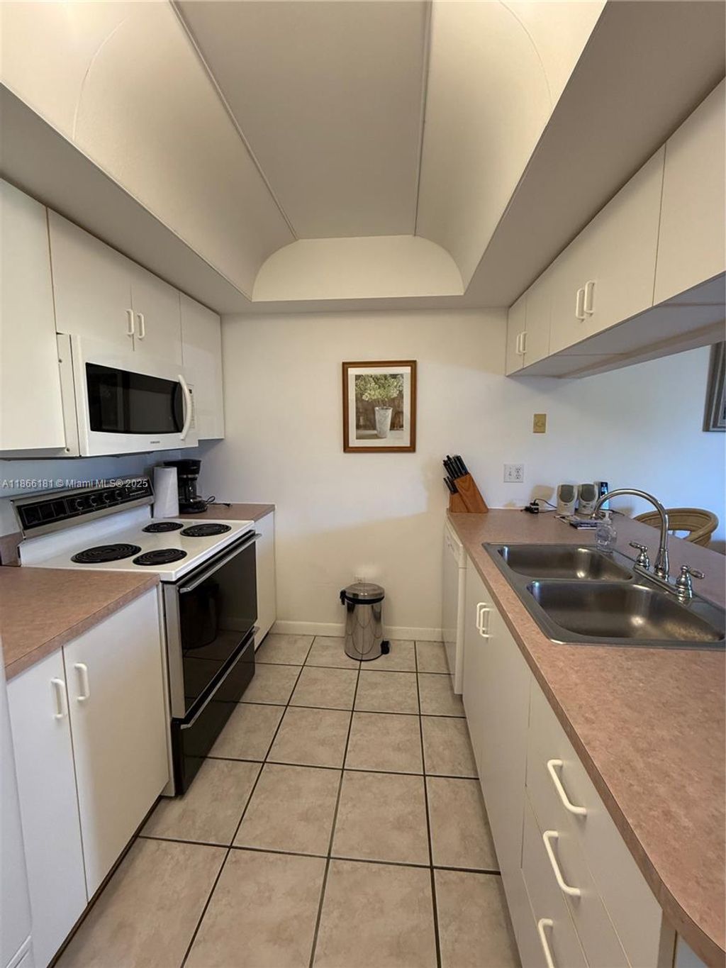 Photo of 657 Waterside Dr #657, Hypoluxo, FL 33462 (MLS # A11866181)