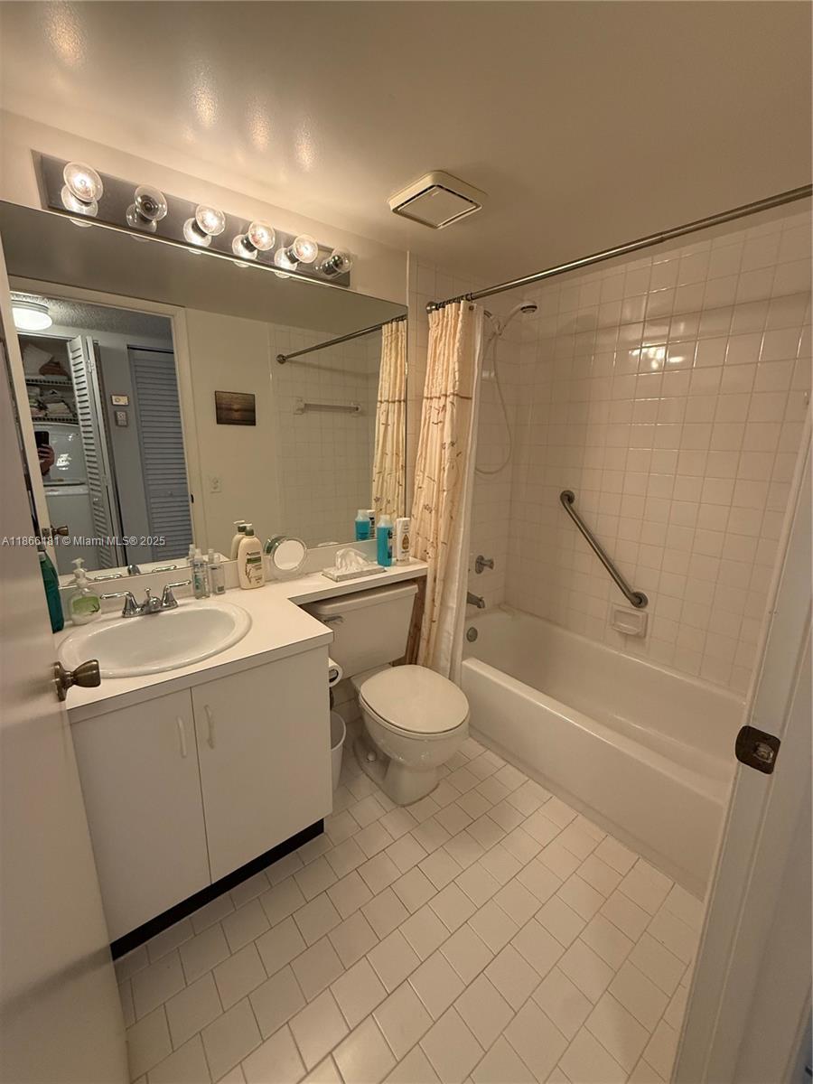 WATERSIDE VILLAGE OF PALM - Residential