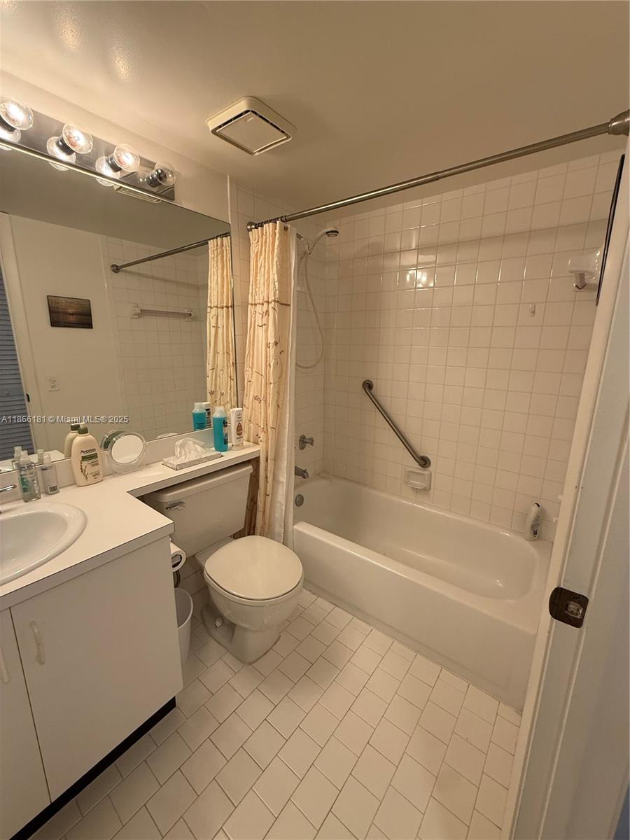 WATERSIDE VILLAGE OF PALM - Residential