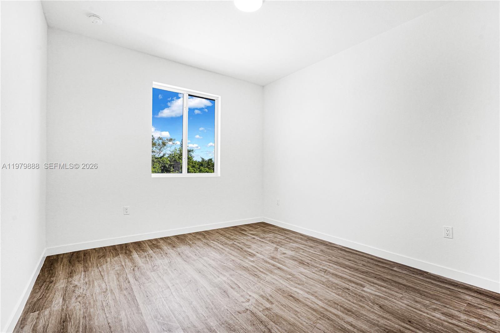 CHLOE ESTATES - Residential