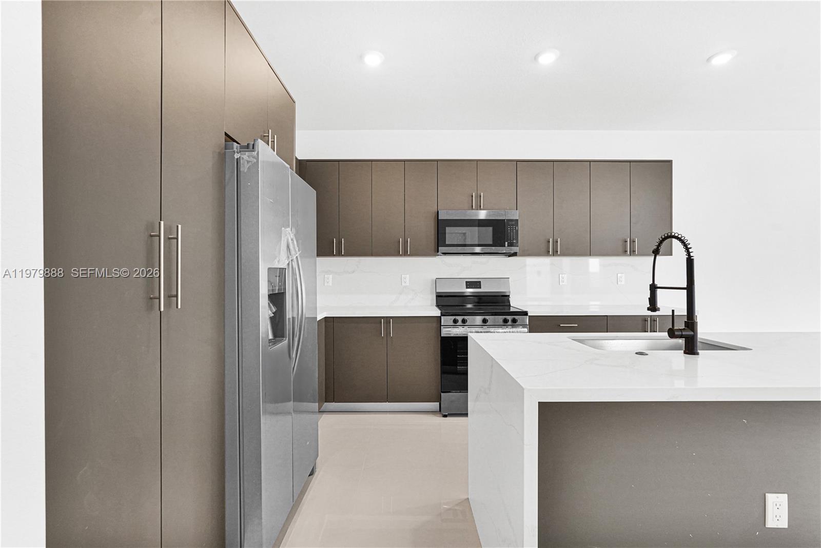 CHLOE ESTATES - Residential