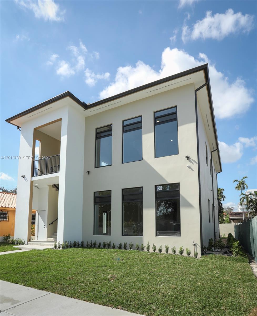 120 SW 35 Ave A1