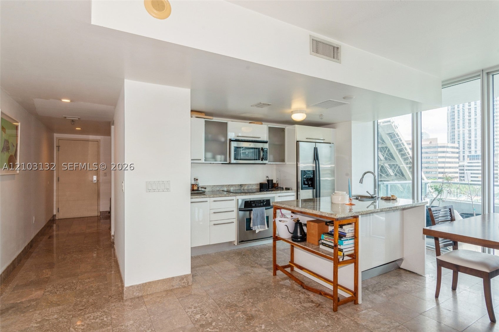 185 SW 7th St 703