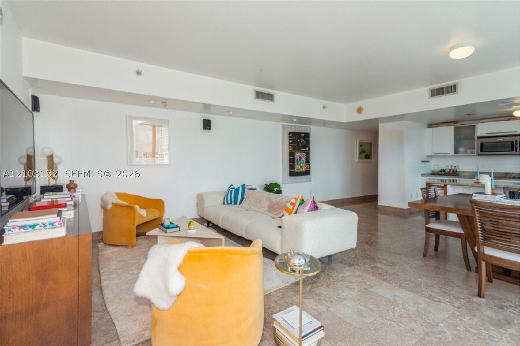 185 SW 7th St 703