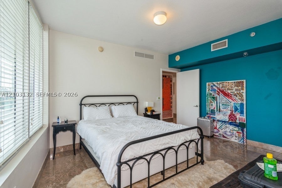 185 SW 7th St 703
