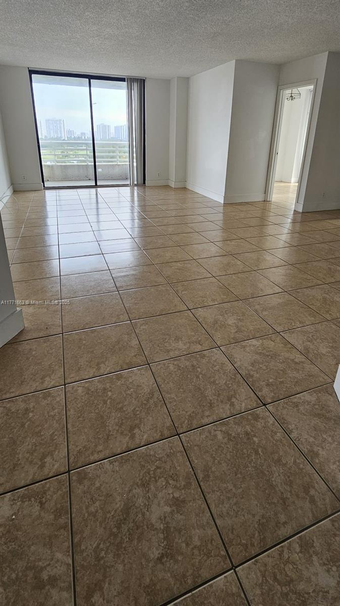 PARC CENTRAL AVENTURA EAS - Residential