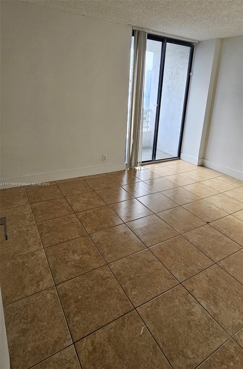PARC CENTRAL AVENTURA EAS - Residential