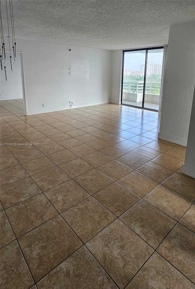 PARC CENTRAL AVENTURA EAS - Residential