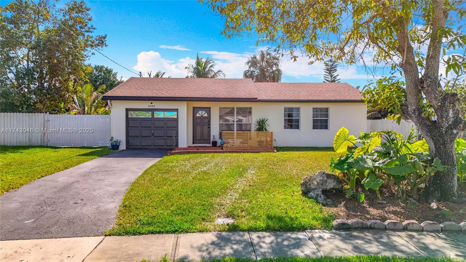 6800 NW 24th Ct