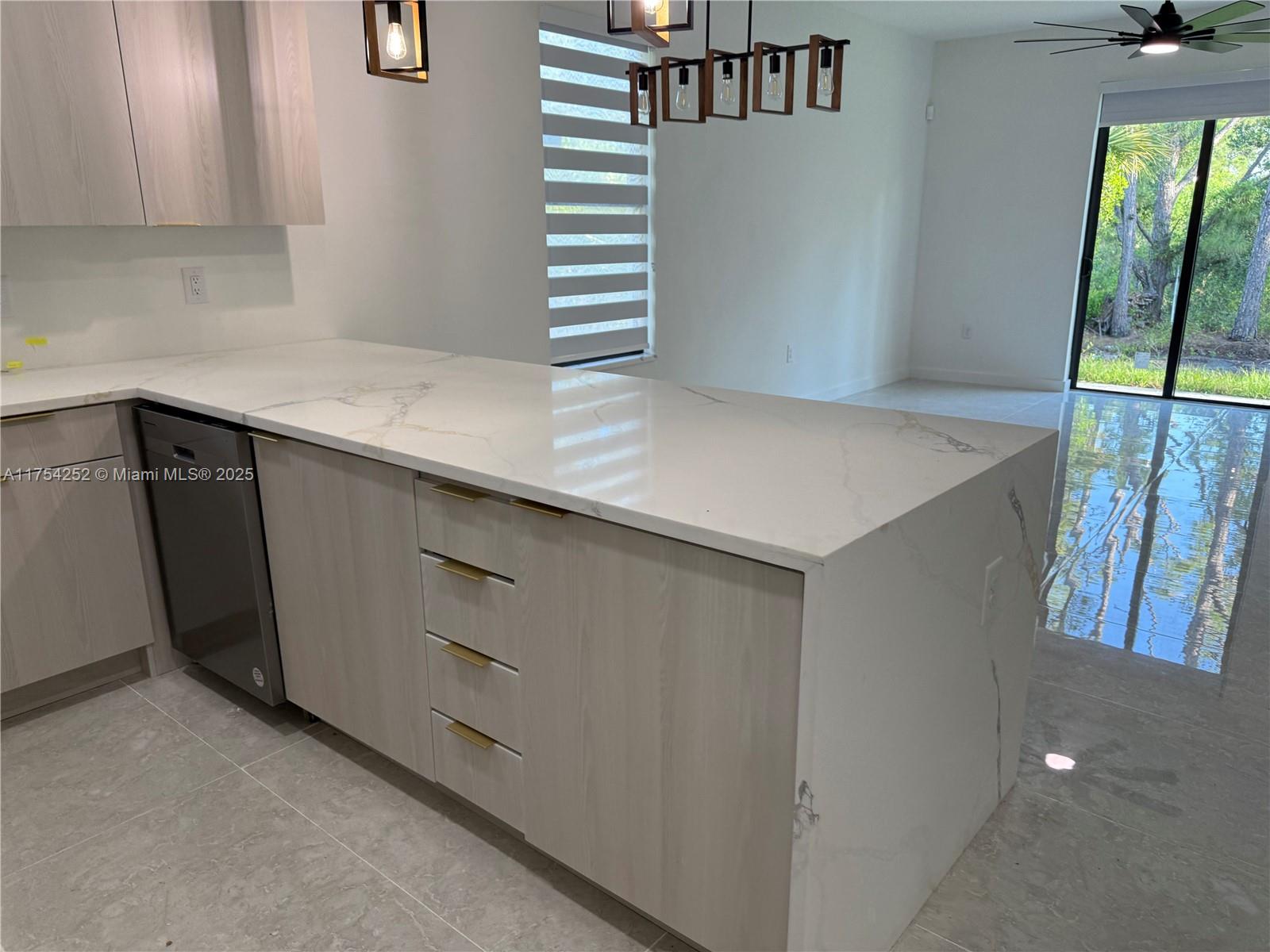 PUNTA GORDA - Residential