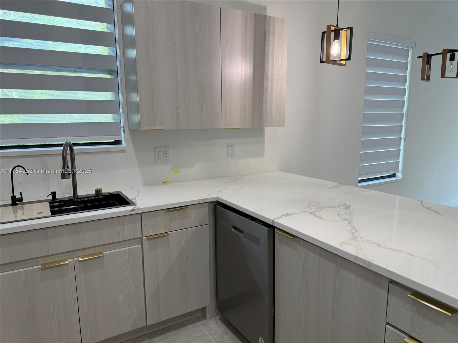 PUNTA GORDA - Residential