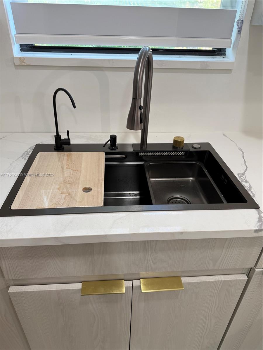 PUNTA GORDA - Residential