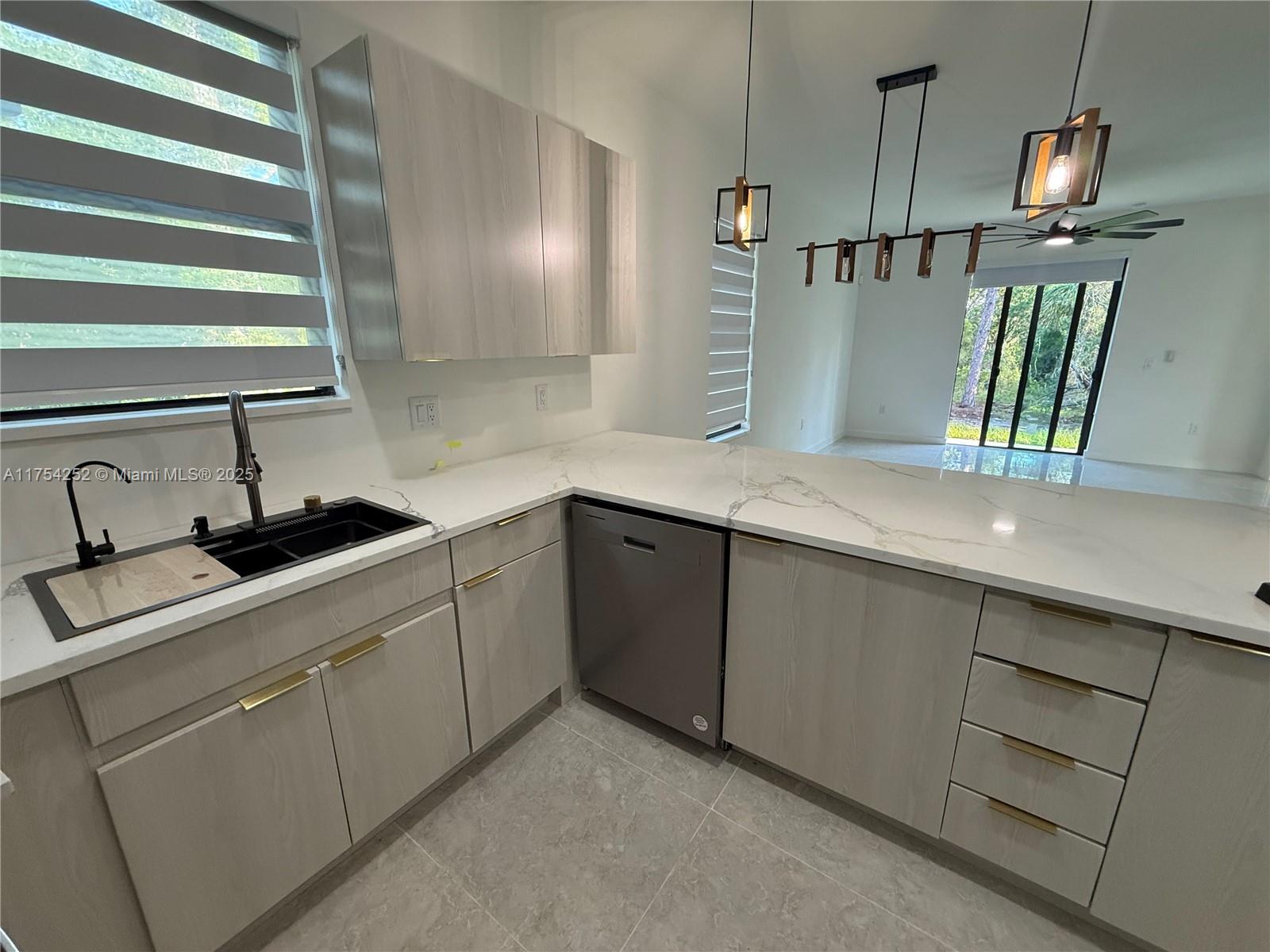 PUNTA GORDA - Residential