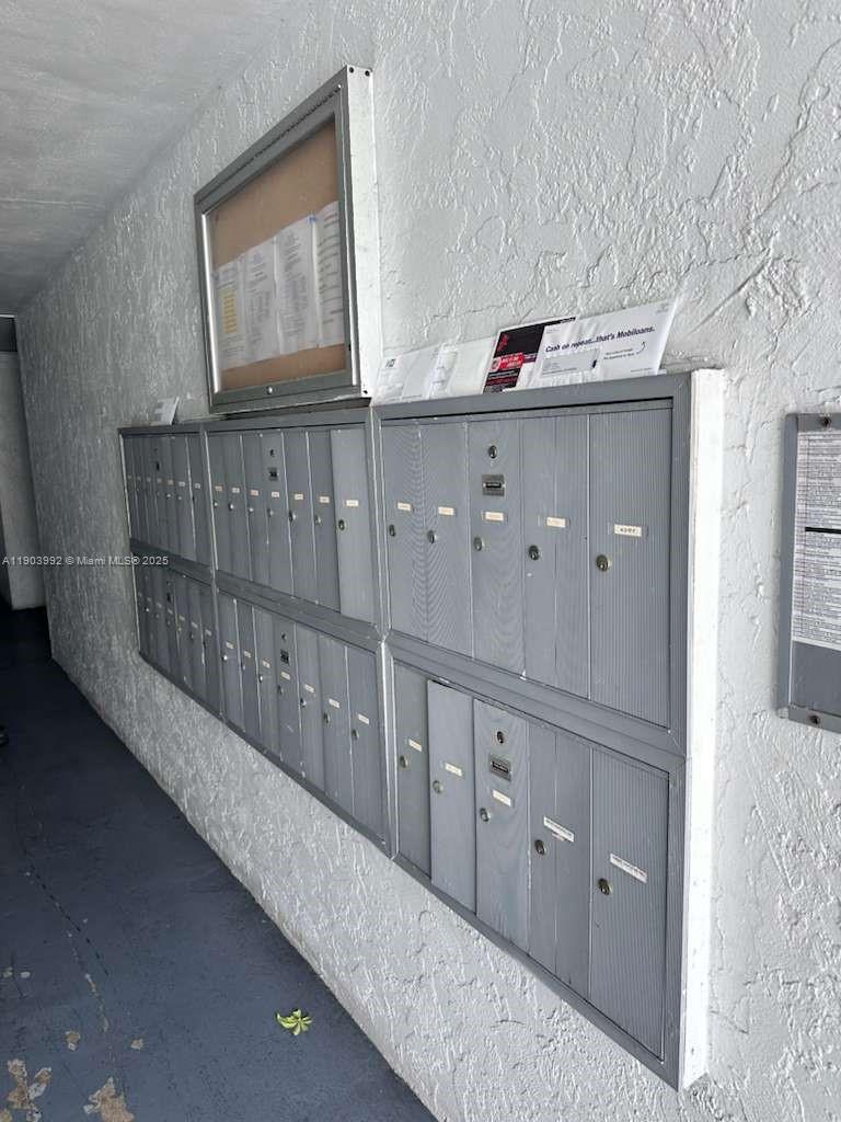 GROVE GARDENS CONDO - Residential Lease